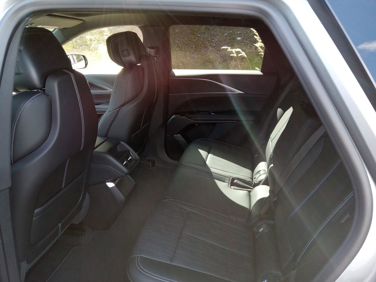 New 2025 Cadillac Lyriq Sport image 16