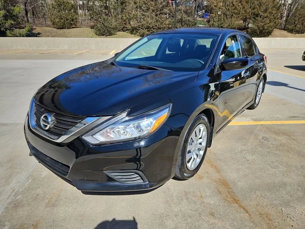 Used 2017 Nissan Altima 2.5 S w/ Power Driver Seat Package image 1