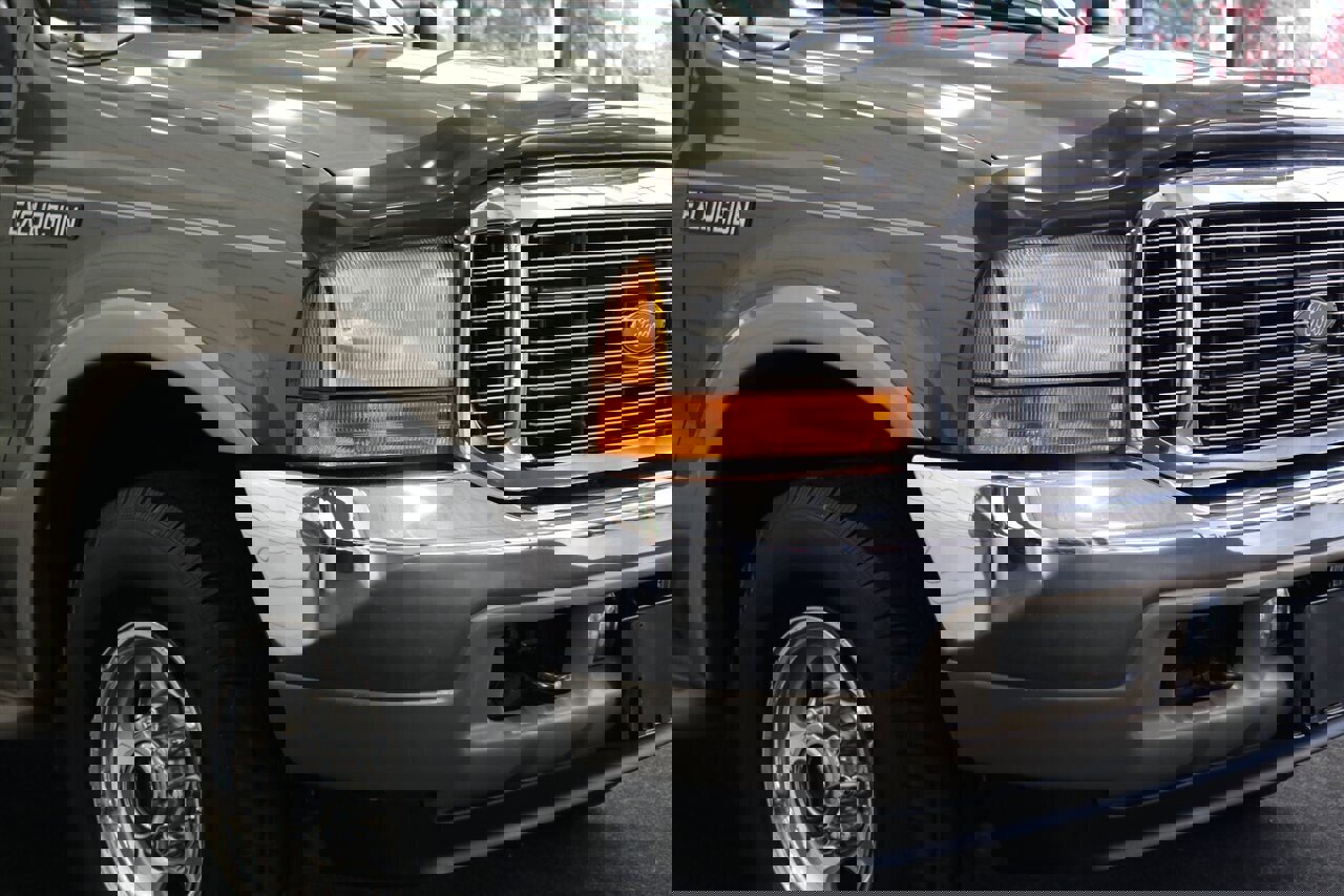 Used 2001 Ford Excursion Limited image 11