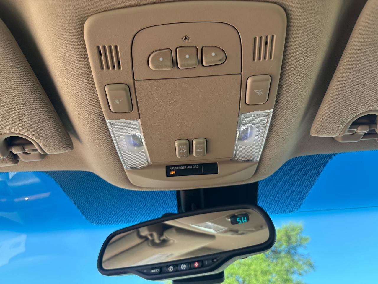 Used 2006 Cadillac DTS Performance image 37