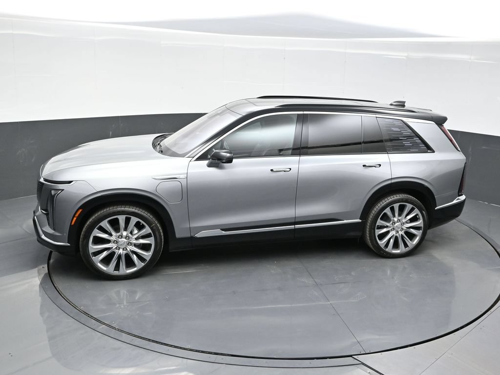 New 2026 Cadillac Vistiq Premium Luxury w/ LPO, Floor Liner Package AWD/4WD image 28