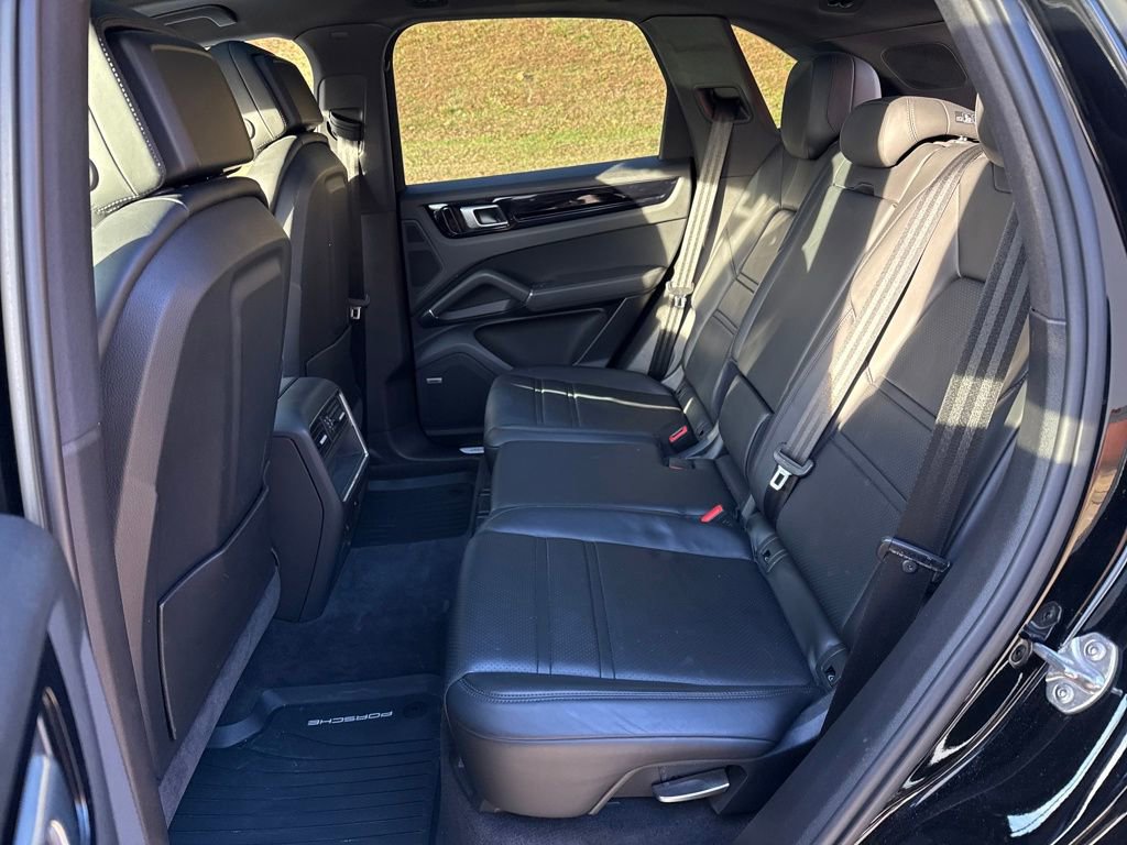 Used 2019 Porsche Cayenne E-Hybrid image 23