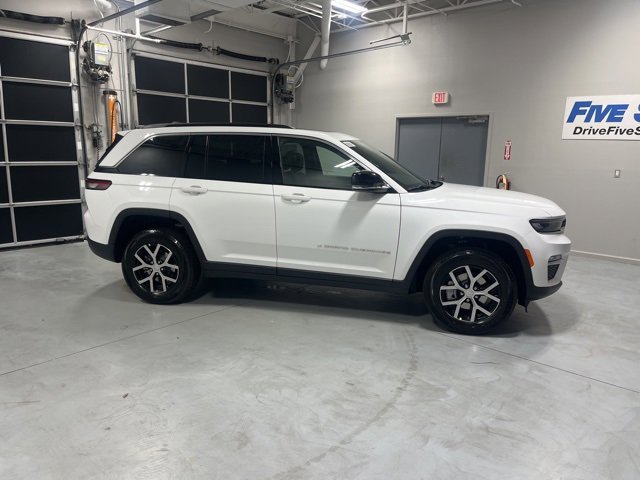New 2025 Jeep Grand Cherokee Limited