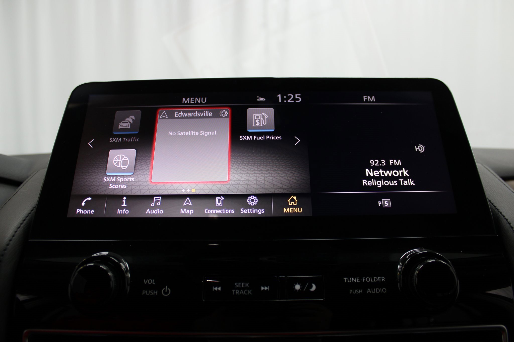 Used 2024 Nissan Armada SL image 74