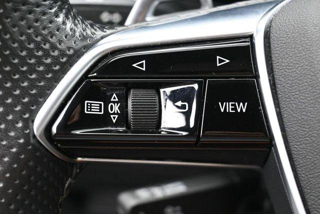 Used 2023 Audi RS 6 AWD/4WD image 18