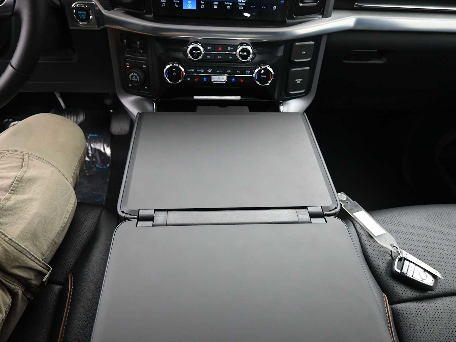 New 2025 Ford F150 Lariat w/ Equipment Group 502A High image 47