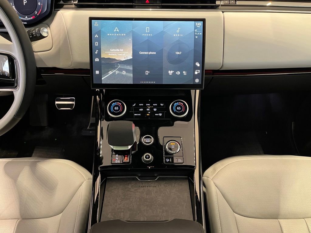 Used 2023 Land Rover Range Rover Sport First Edition image 45