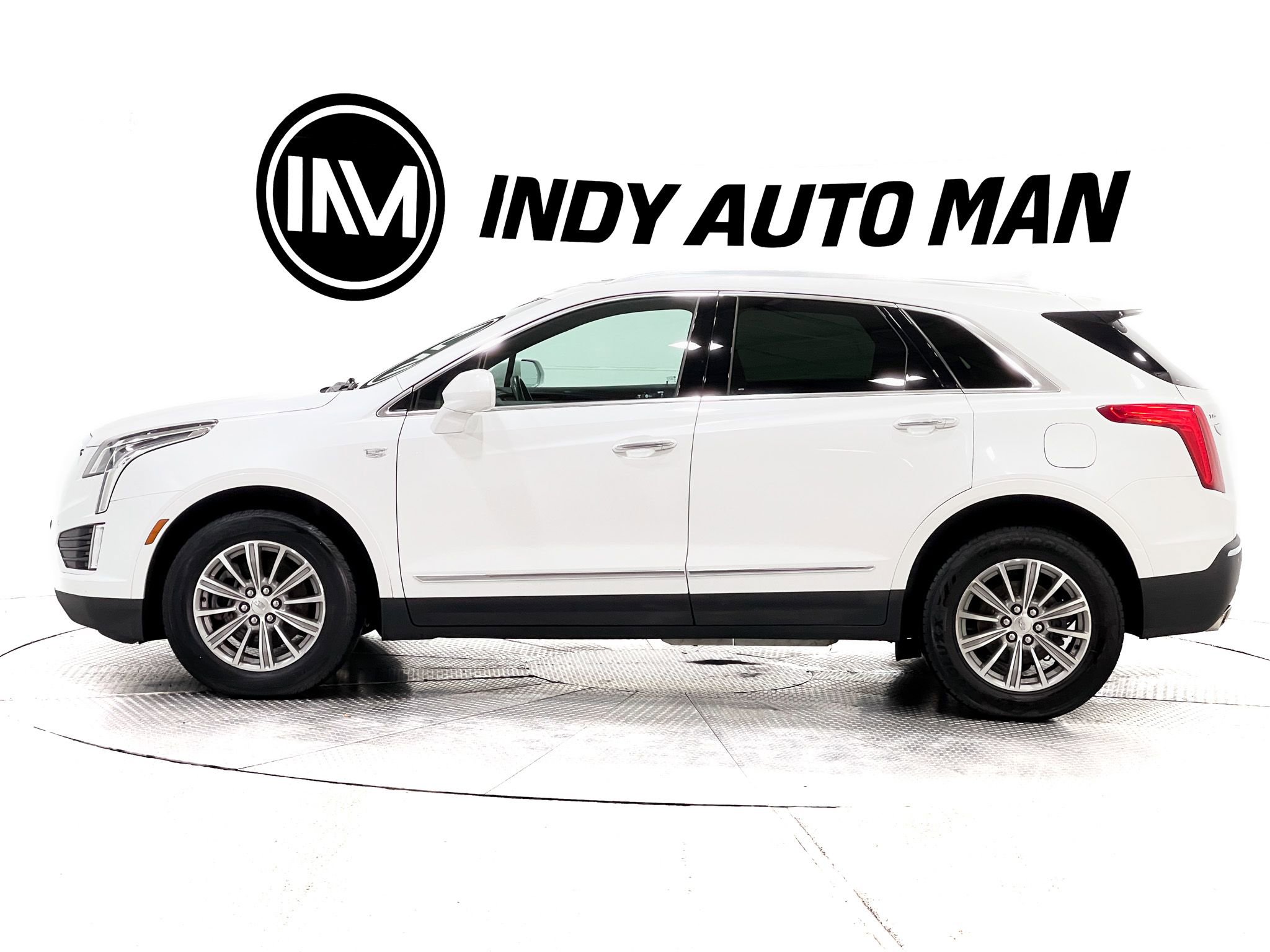 Used 2017 Cadillac XT5 Luxury w/ Driver Awareness Package image 7