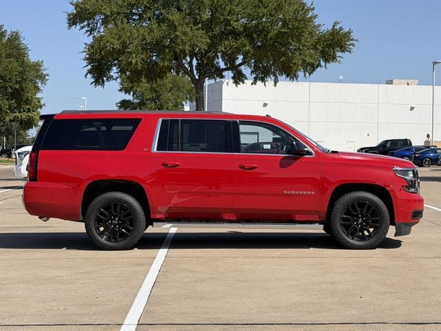 Used 2020 Chevrolet Suburban LT AWD/4WD image 3