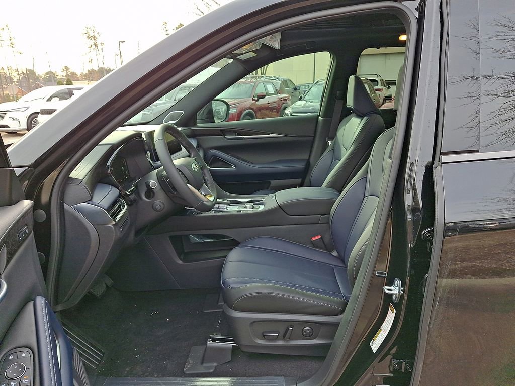 New 2026 INFINITI QX60 Sport image 9