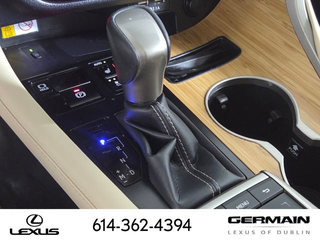 Used 2022 Lexus RX 350L Premium w/ Premium Package AWD/4WD image 25