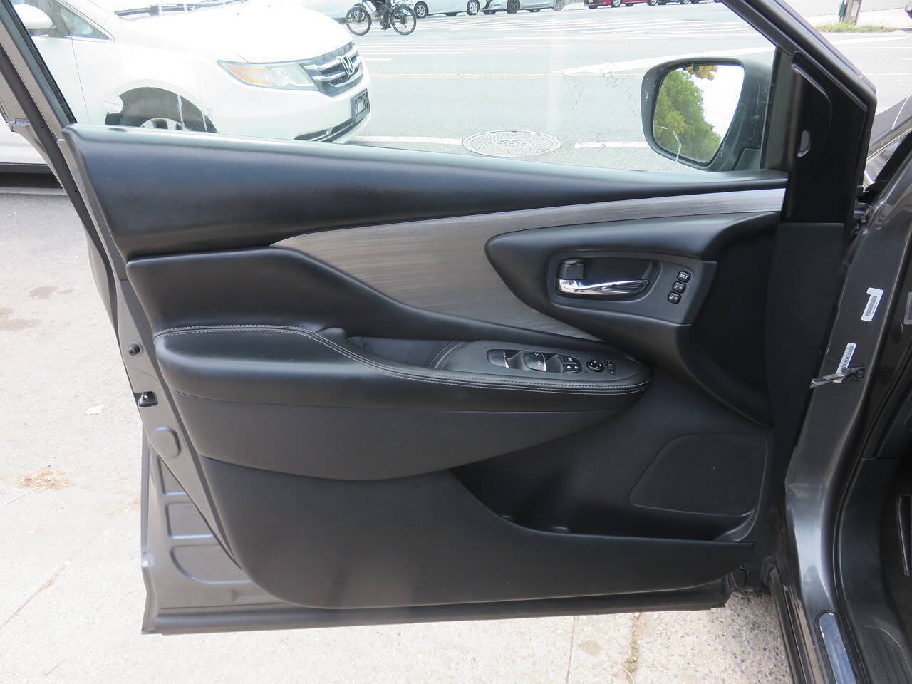 Used 2018 Nissan Murano SL AWD/4WD image 27