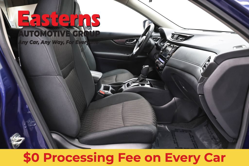 Used 2020 Nissan Rogue SV AWD/4WD image 25