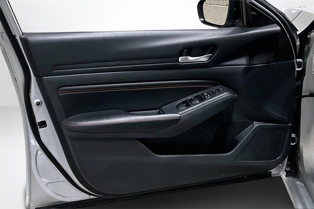 Used 2022 Nissan Altima 2.5 SR image 20