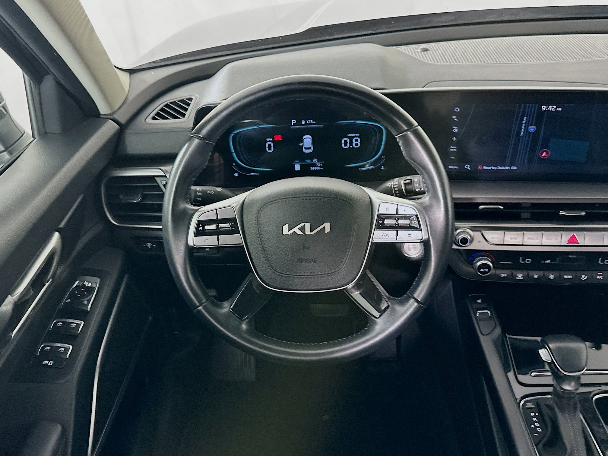 Used 2025 Kia Telluride S FWD image 18