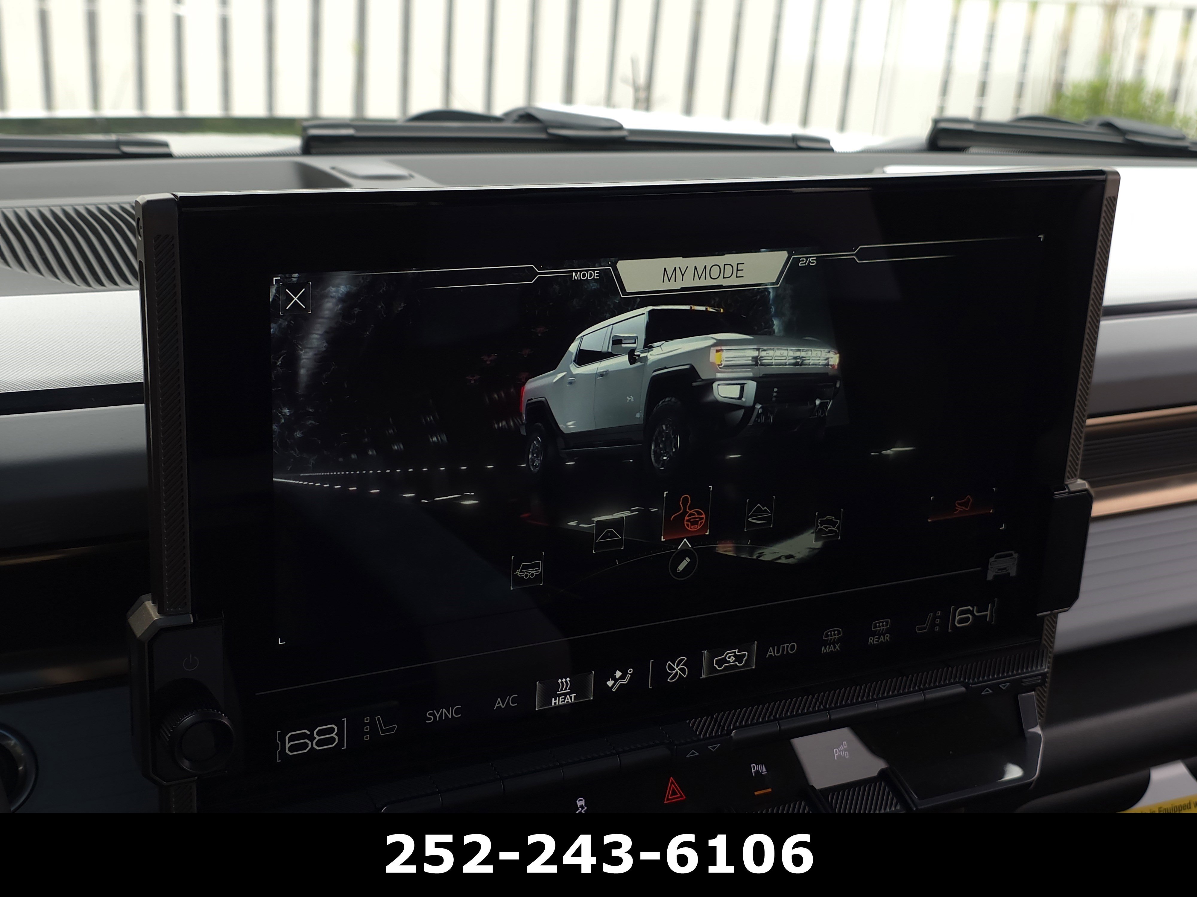 Used 2025 GMC Hummer EV 3X AWD/4WD image 23