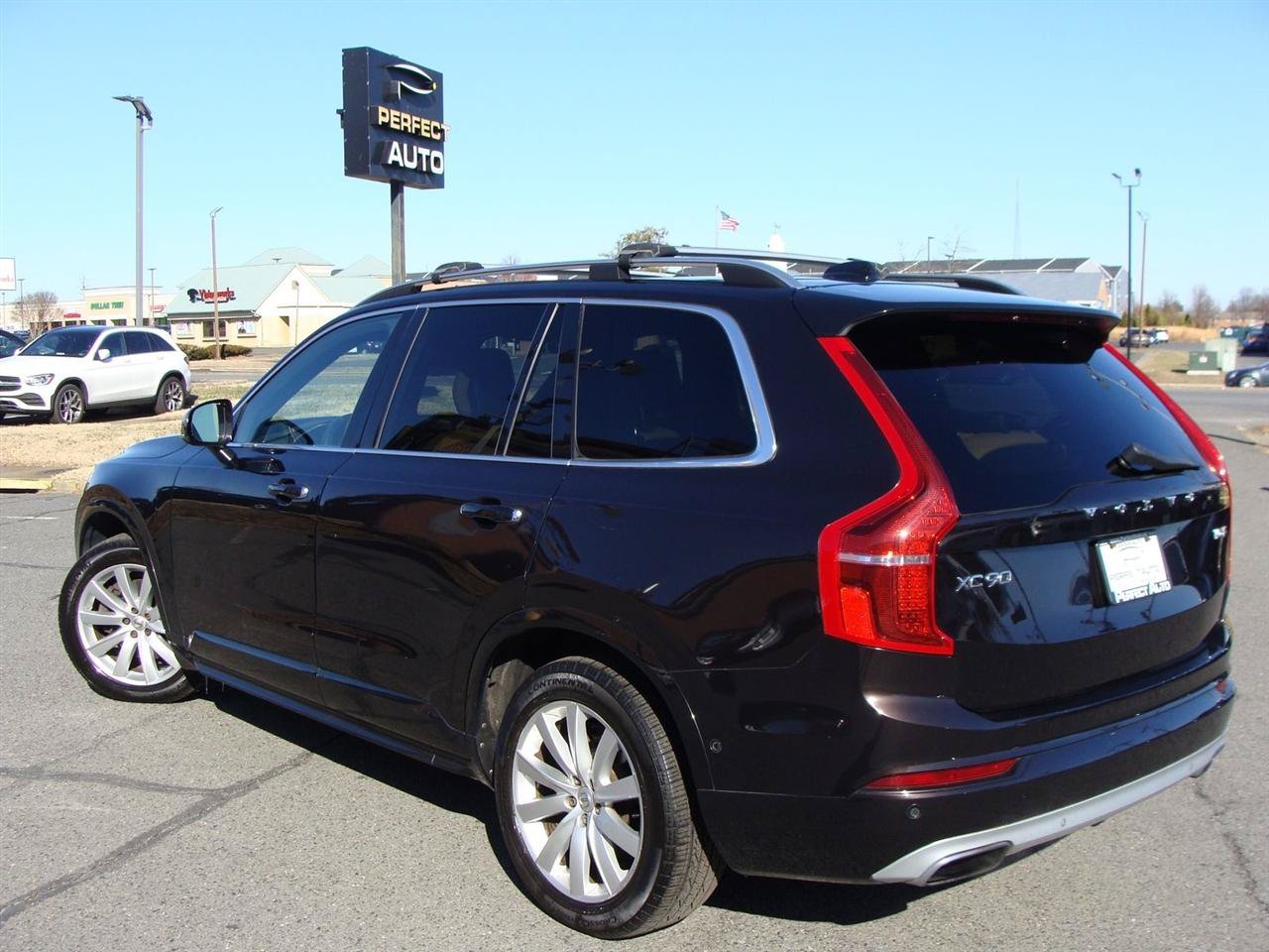 Used 2016 Volvo XC90 T6 Momentum w/ Momentum Plus Package AWD/4WD image 4