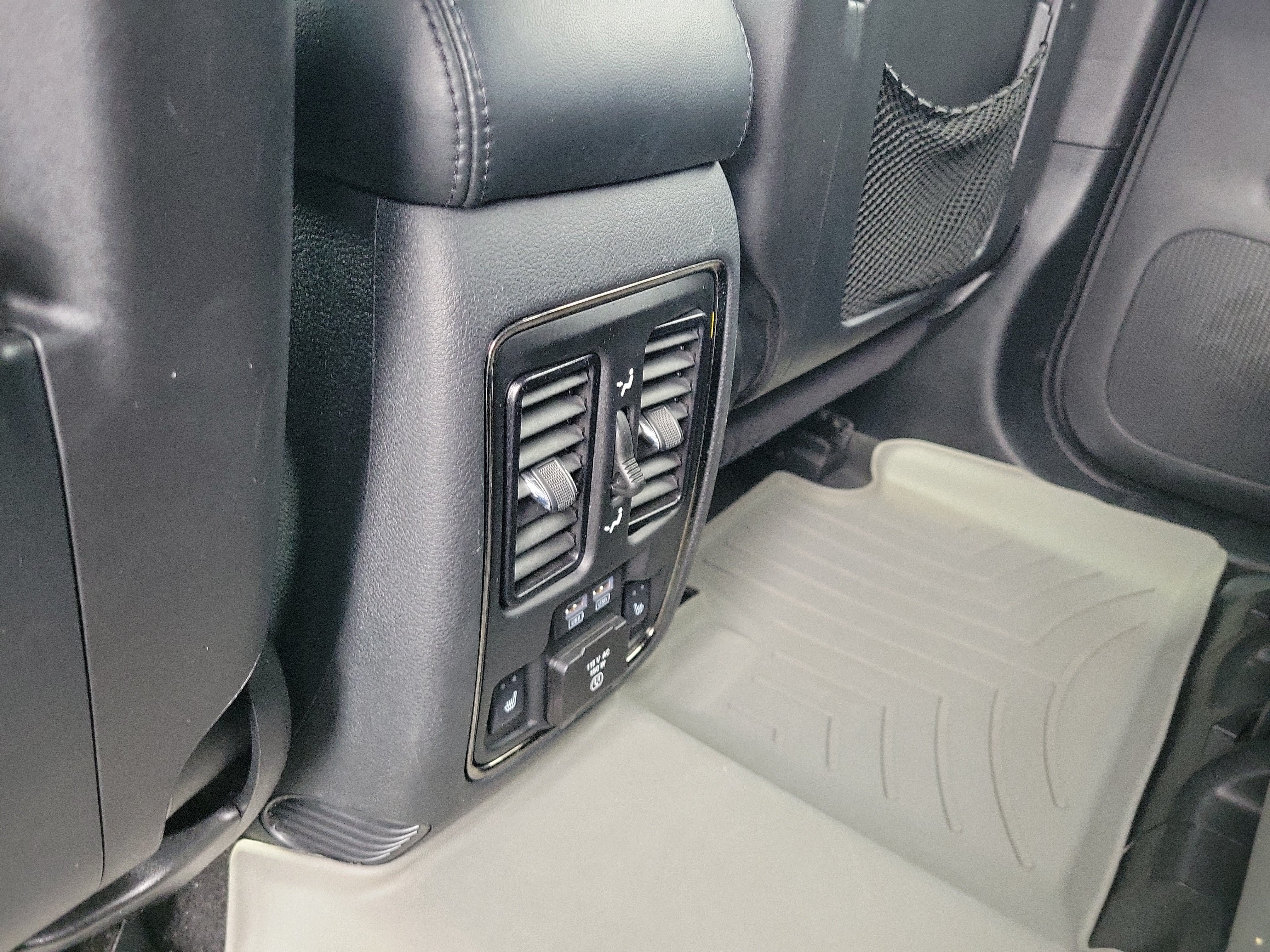 Used 2020 Jeep Grand Cherokee High Altitude AWD/4WD image 14