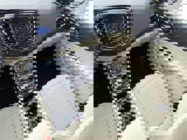 Used 2016 Chrysler 200 Limited image 12