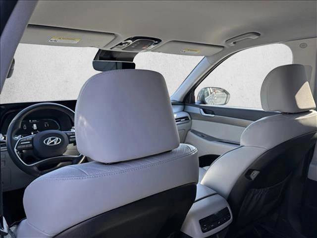Used 2023 Hyundai Palisade SEL w/ Cargo Package image 18