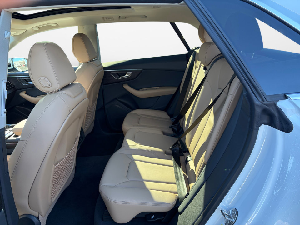 New 2025 Audi Q5 Premium Plus AWD/4WD image 13