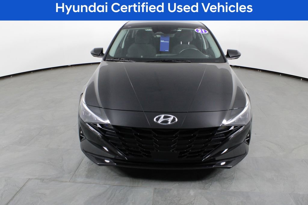 Certified 2021 Hyundai Elantra SEL w/ Convenience Package image 2
