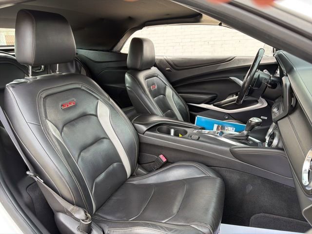Used 2019 Chevrolet Camaro SS image 18