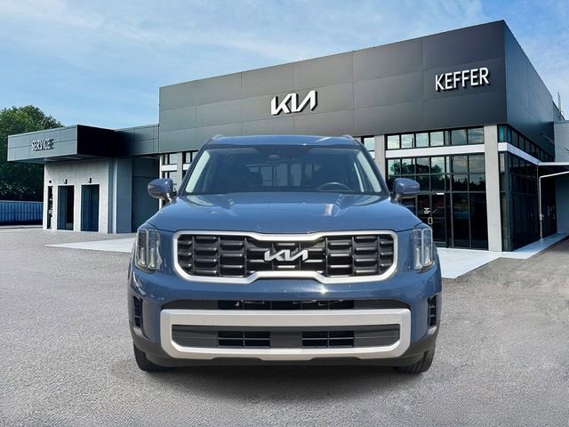 Certified 2025 Kia Telluride S image 3
