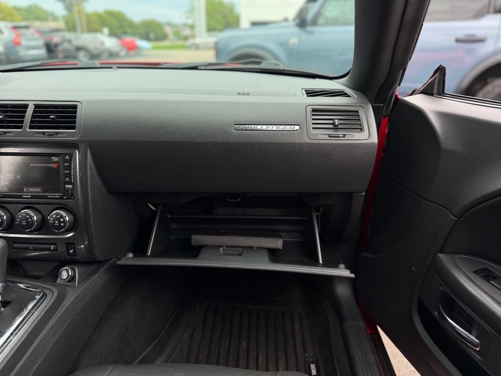Used 2014 Dodge Challenger SXT Plus RWD image 15