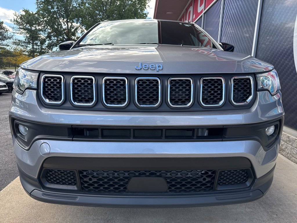 Used 2023 Jeep Compass Latitude w/ Convenience Group image 7