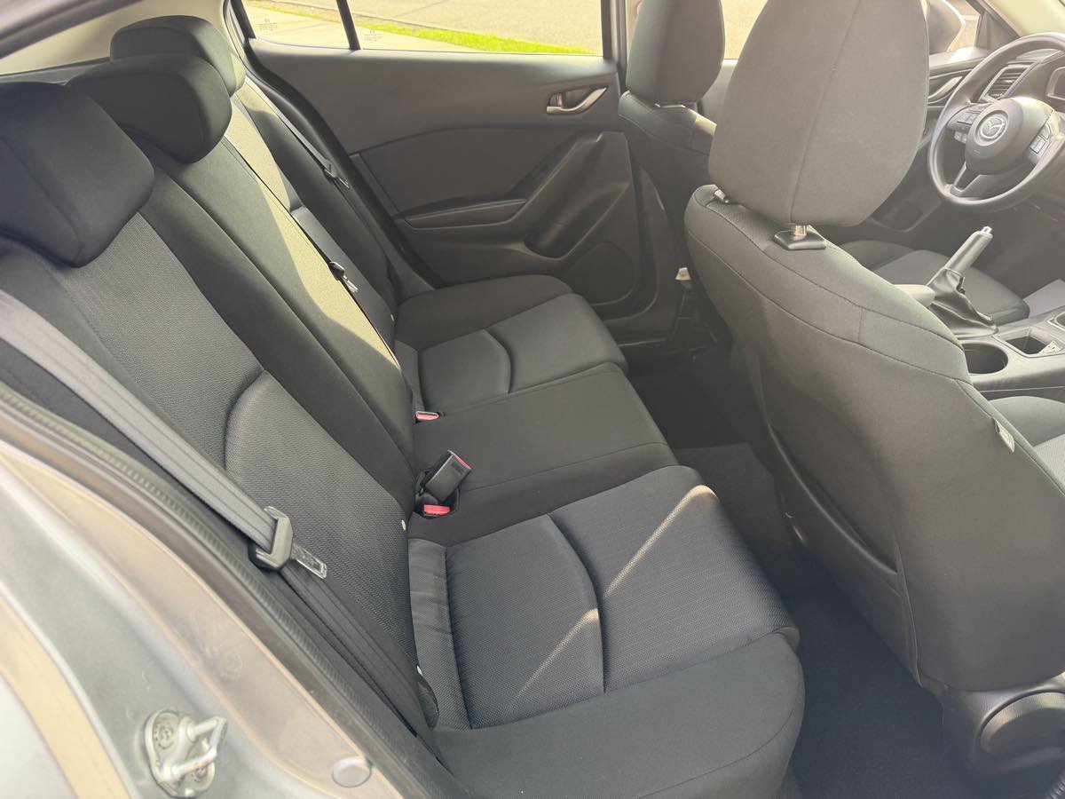 Used 2014 MAZDA MAZDA3 i Sport FWD image 17
