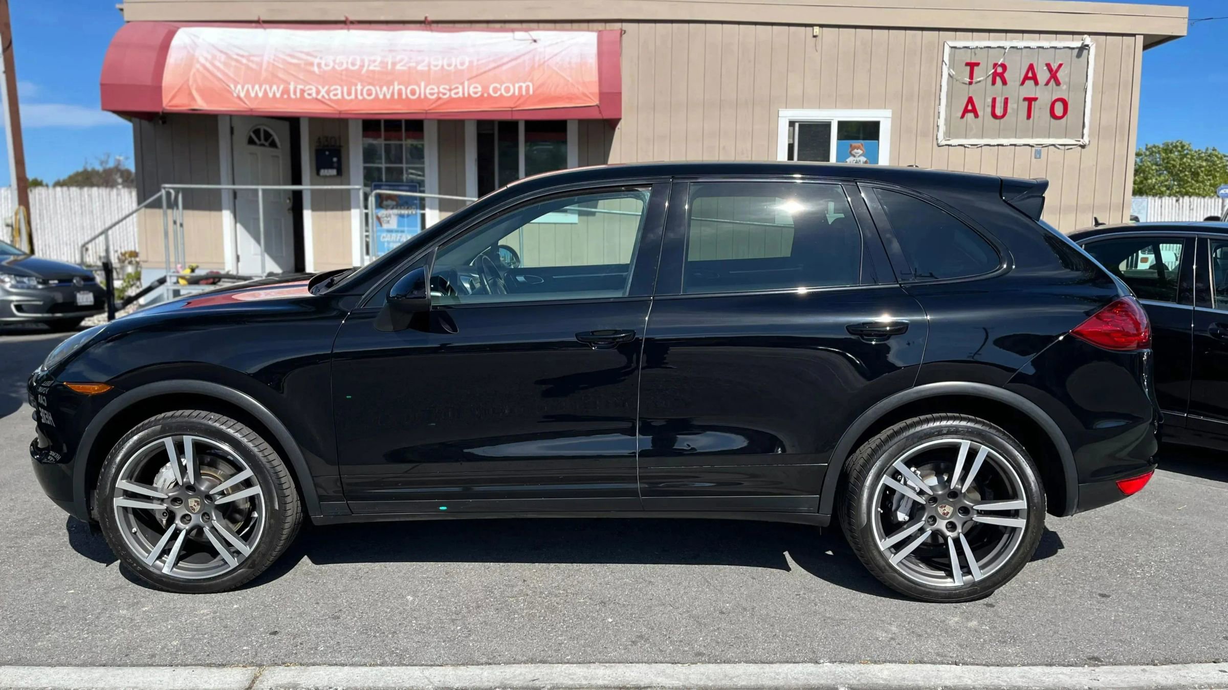 Used 2012 Porsche Cayenne S image 4