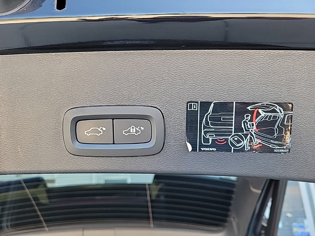 Used 2021 Volvo XC40 P8 Recharge AWD/4WD image 20