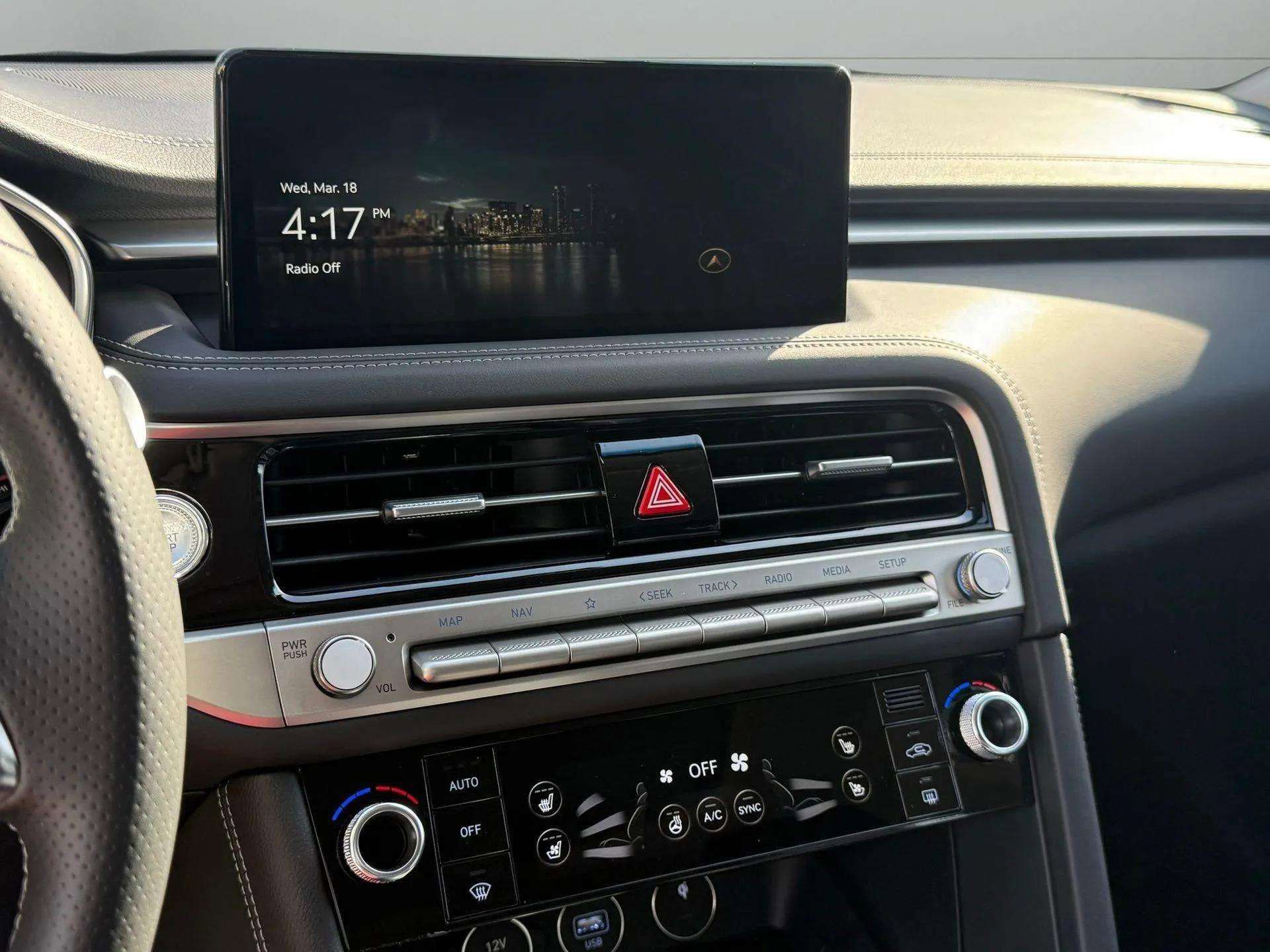 Used 2026 Genesis G70 2.5T Prestige image 30