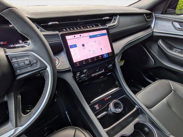 New 2025 Jeep Grand Cherokee Limited w/ Trailer Tow Package image 12