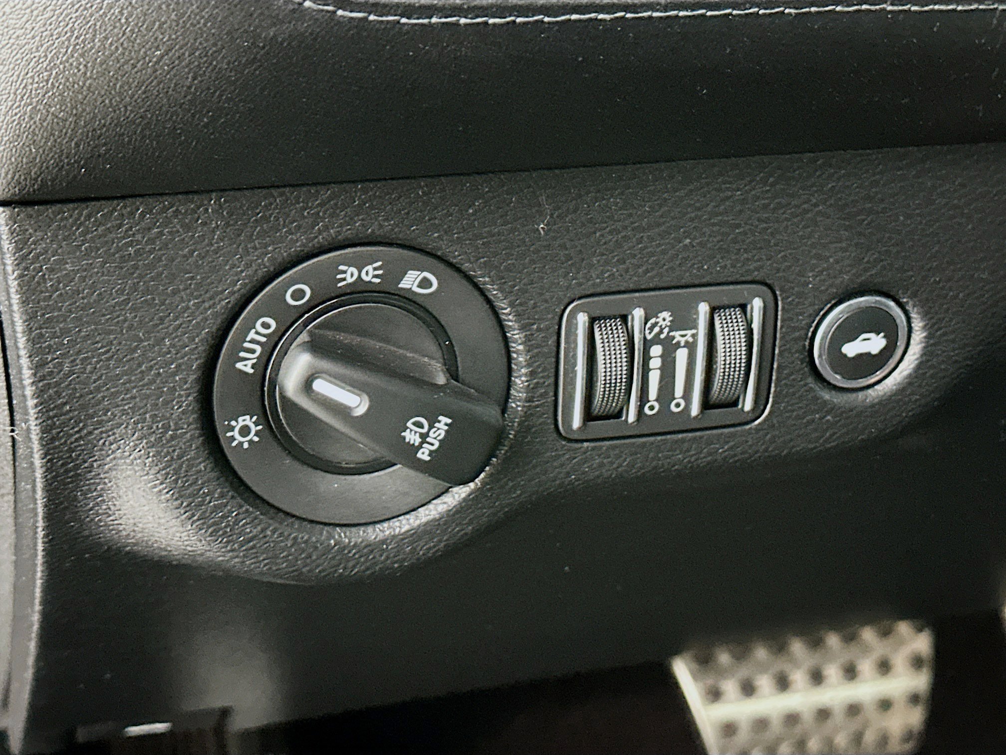 Used 2021 Dodge Challenger SXT w/ Plus Package RWD image 16