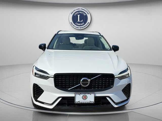 Certified 2024 Volvo XC60 T8 Core w/ Climate Package AWD/4WD image 14
