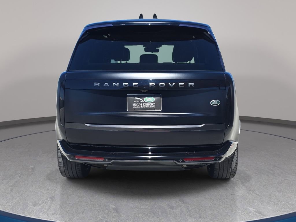 Used 2023 Land Rover Range Rover SE image 6