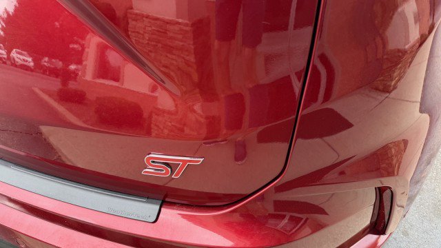Used 2019 Ford Edge ST w/ Equipment Group 401A AWD/4WD image 5
