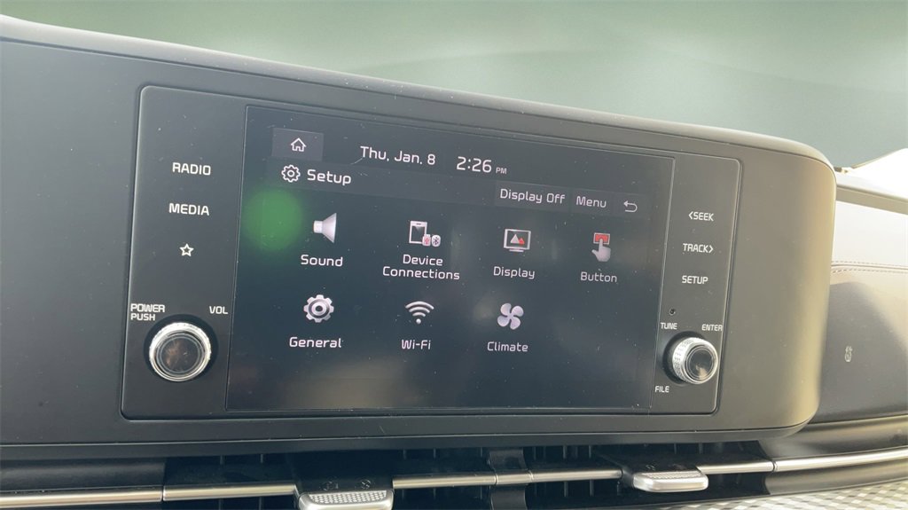 Used 2024 Kia Carnival LX image 30