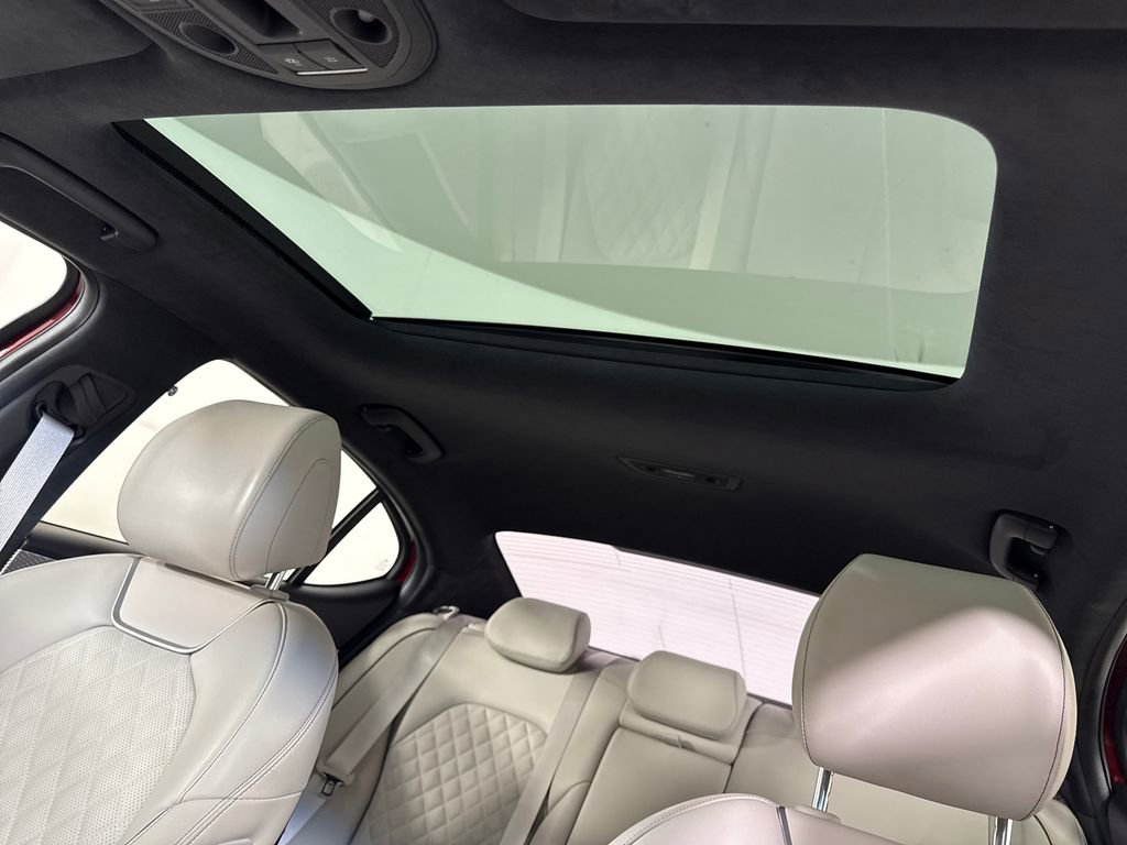 Used 2023 Genesis G70 3.3T w/ Sport Prestige Package RWD image 23