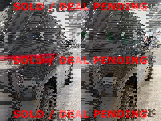 Used 2024 Jeep Grand Cherokee Limited w/ Black Appearance Package image 3