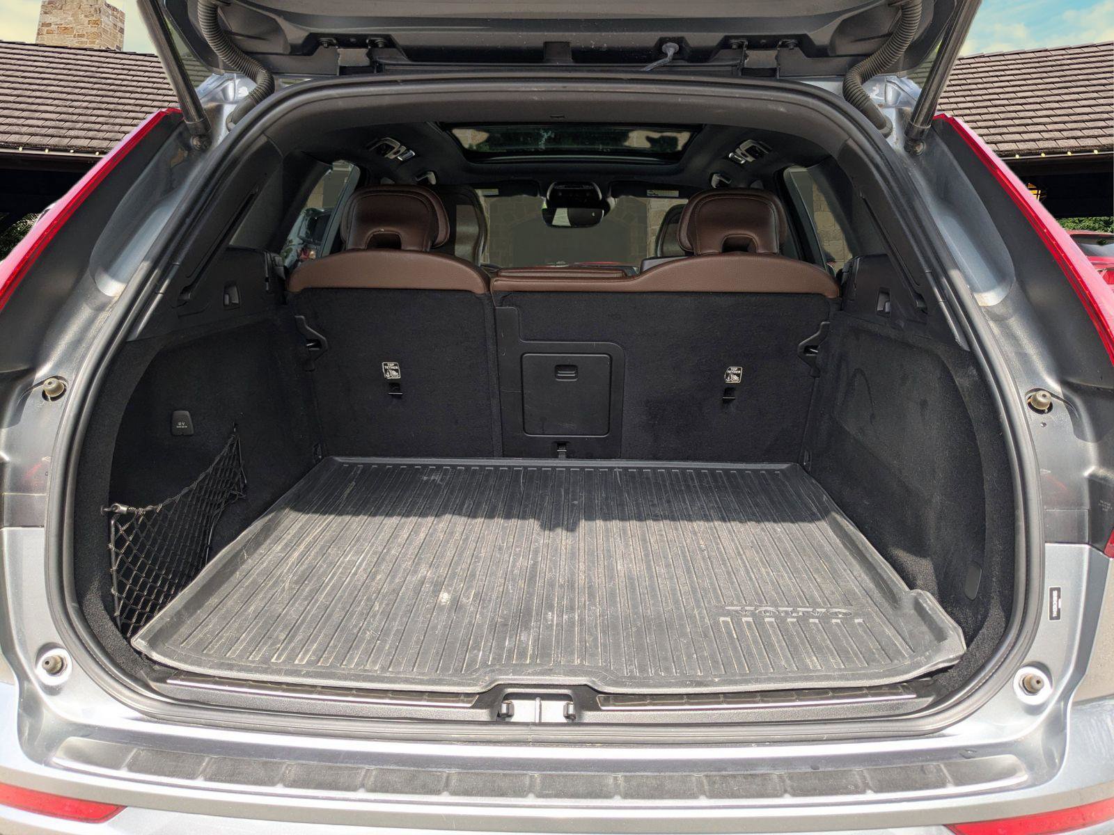 Used 2021 Volvo XC60 T5 Momentum w/ Advanced Package AWD/4WD image 21