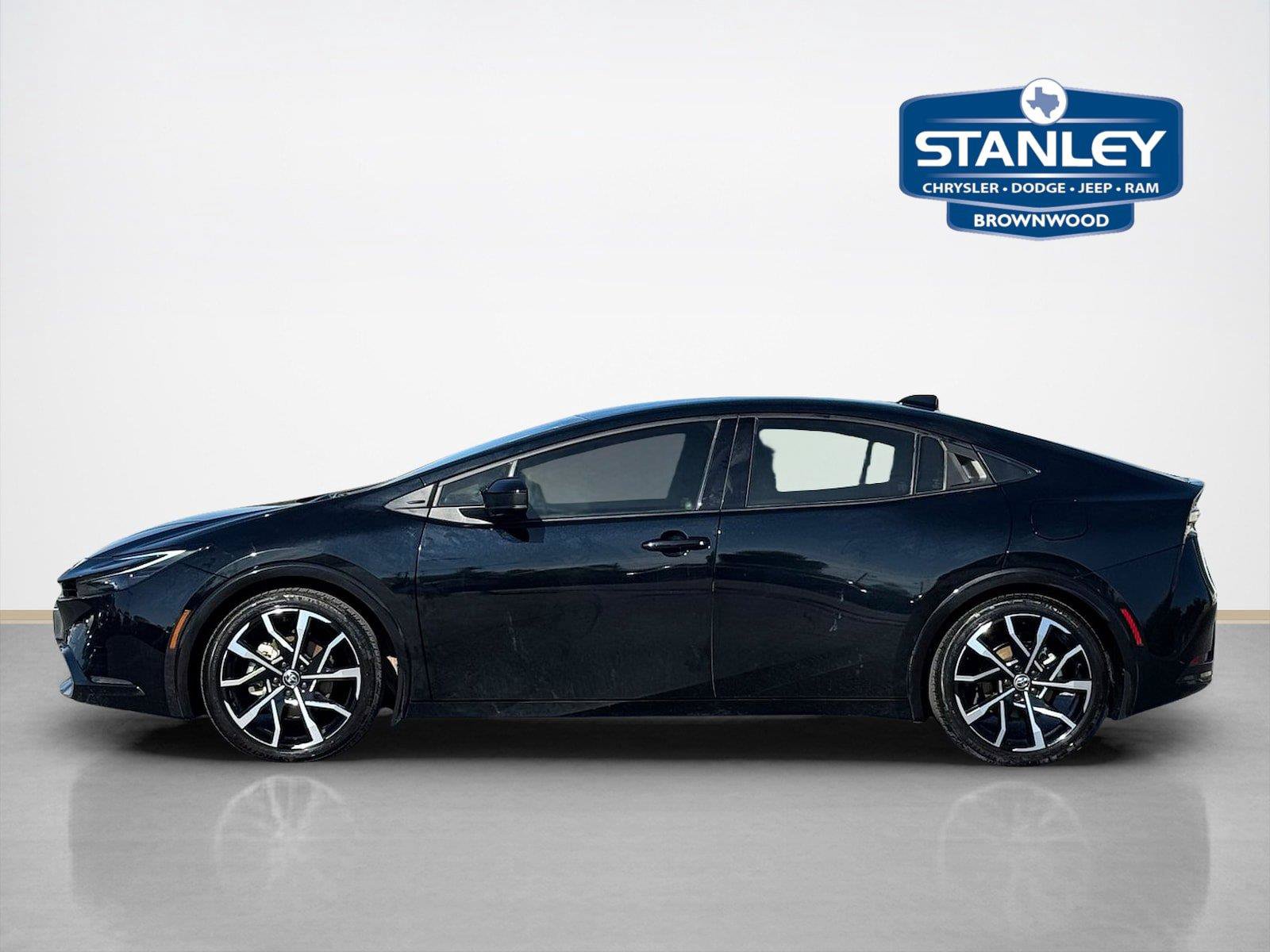 Used 2026 Toyota Prius Plug-In Hybrid FWD image 4