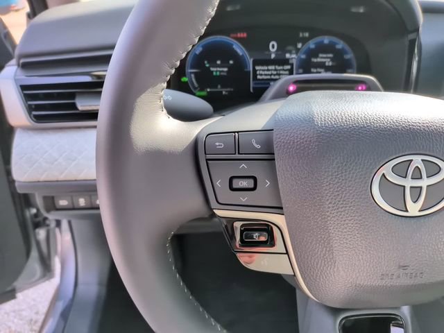 Used 2026 Toyota Camry XLE w/ Premium Plus Package image 17