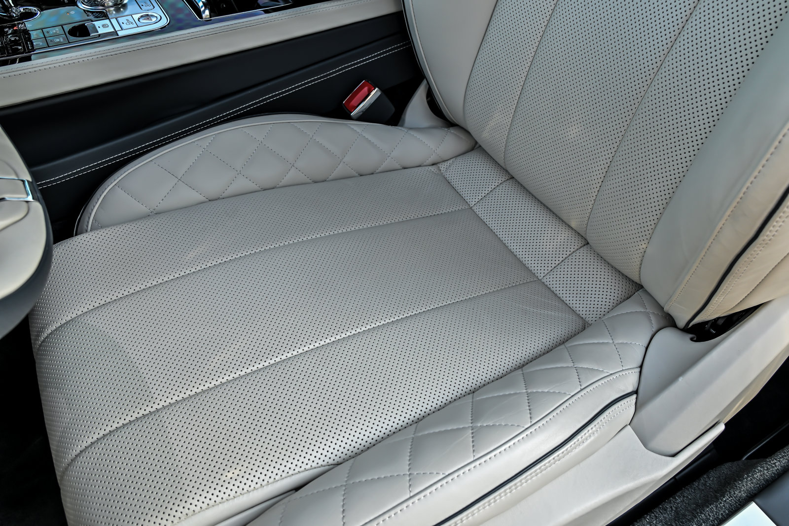 Used 2022 Bentley Continental GT AWD/4WD image 39