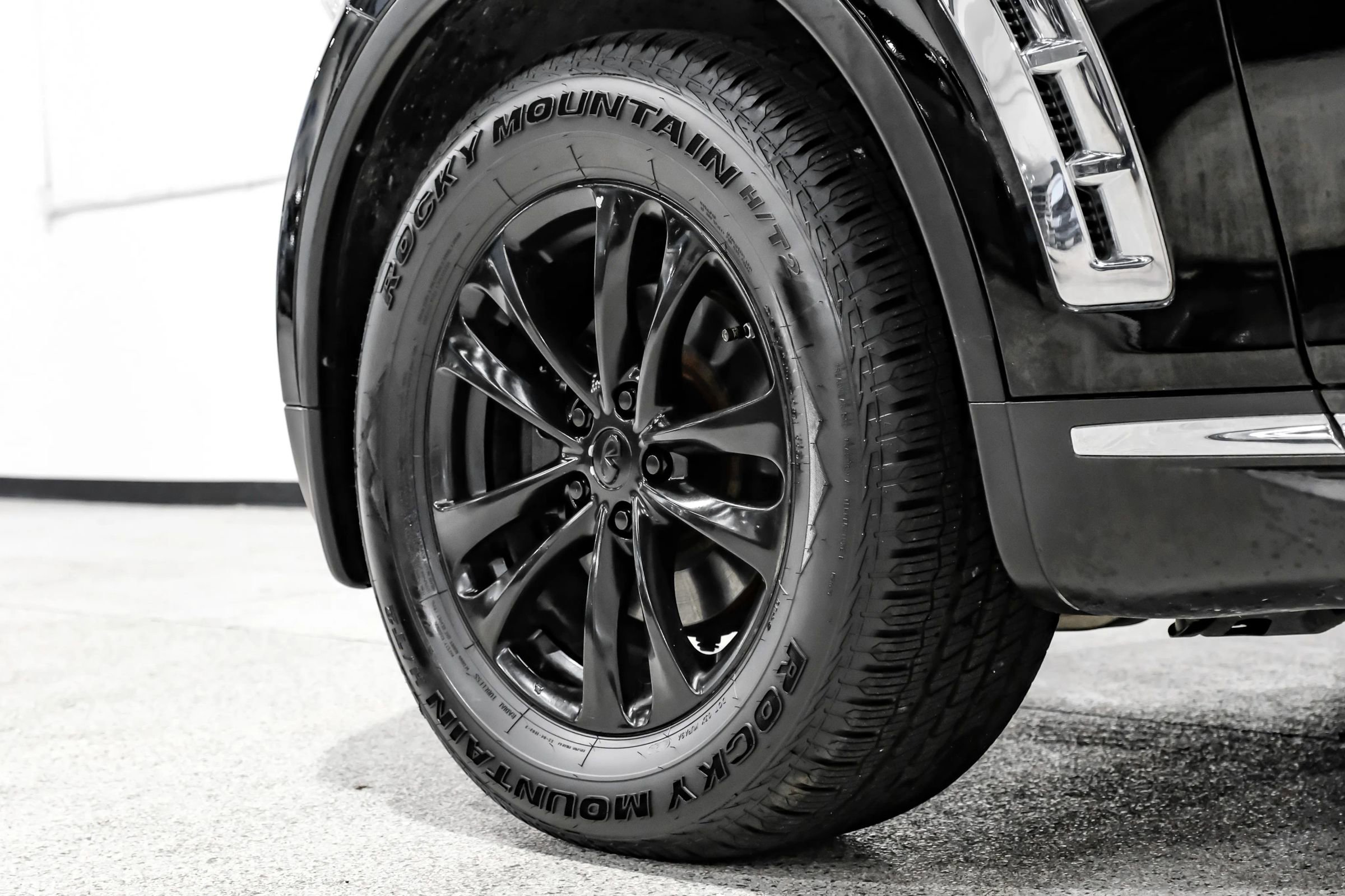 Used 2016 INFINITI QX70 3.7 image 65