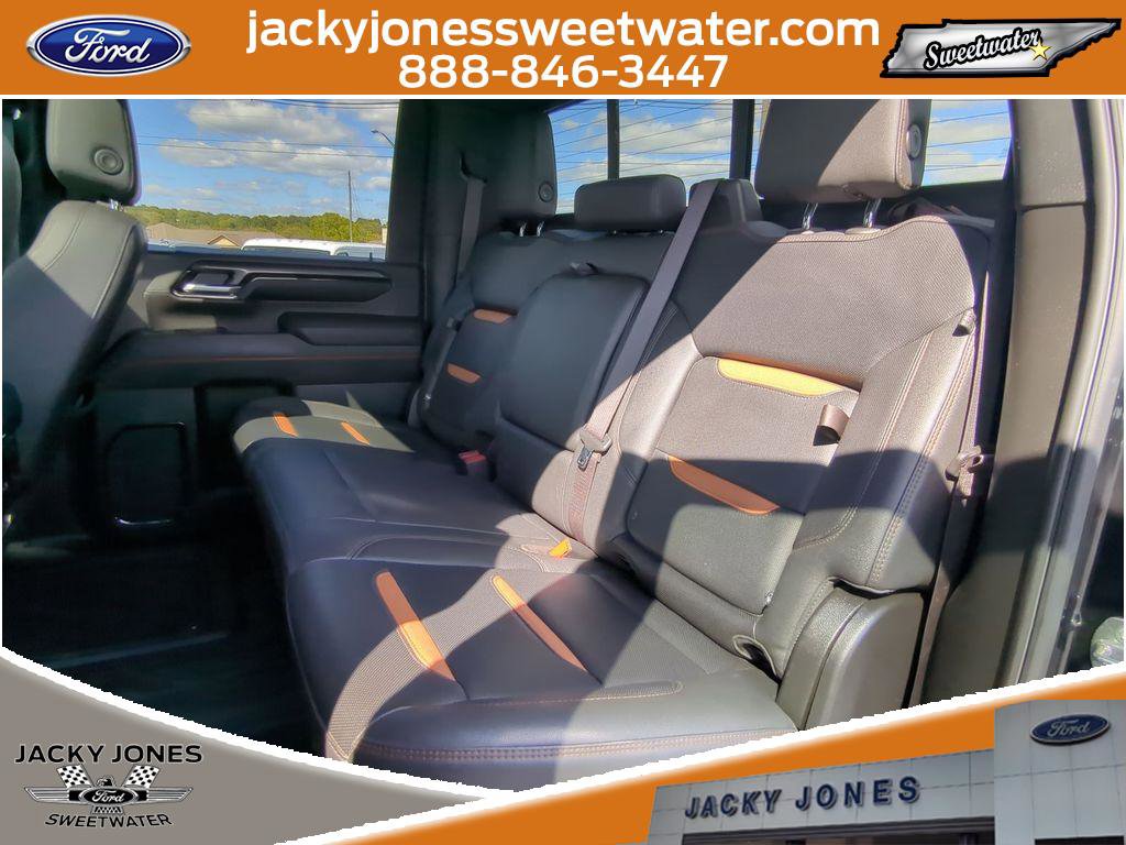 Used 2024 GMC Sierra 2500 AT4 w/ AT4 Premium Plus Package image 24