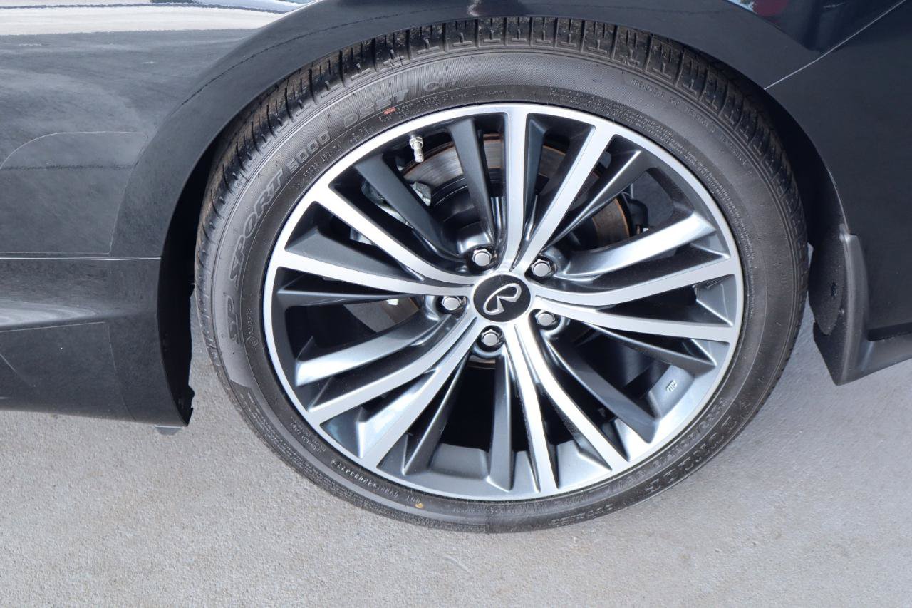 Used 2020 INFINITI Q60 3.0t Luxe w/ Essential Package RWD image 38