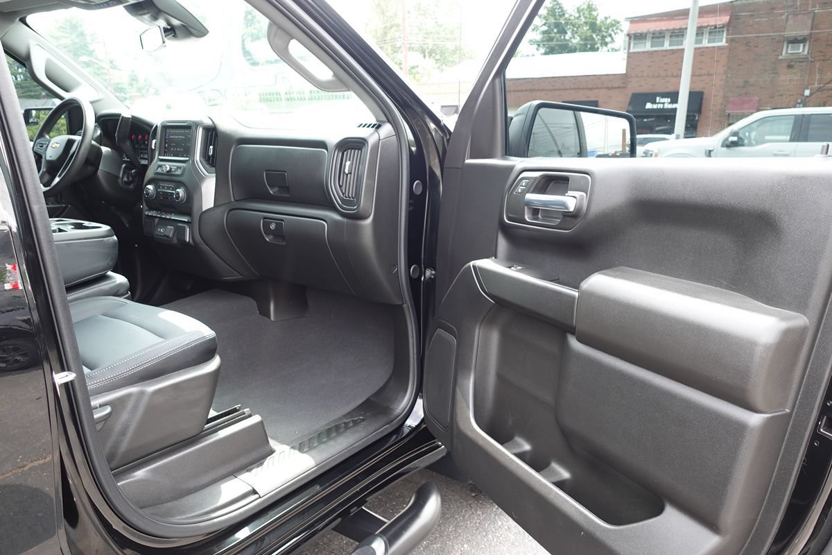 Used 2024 Chevrolet Silverado 1500 Custom w/ LPO, Dark Essentials Package AWD/4WD image 30